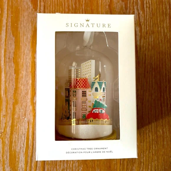 NIB Hallmark Signature City Scene Series 2024 - Picture 2 of 7